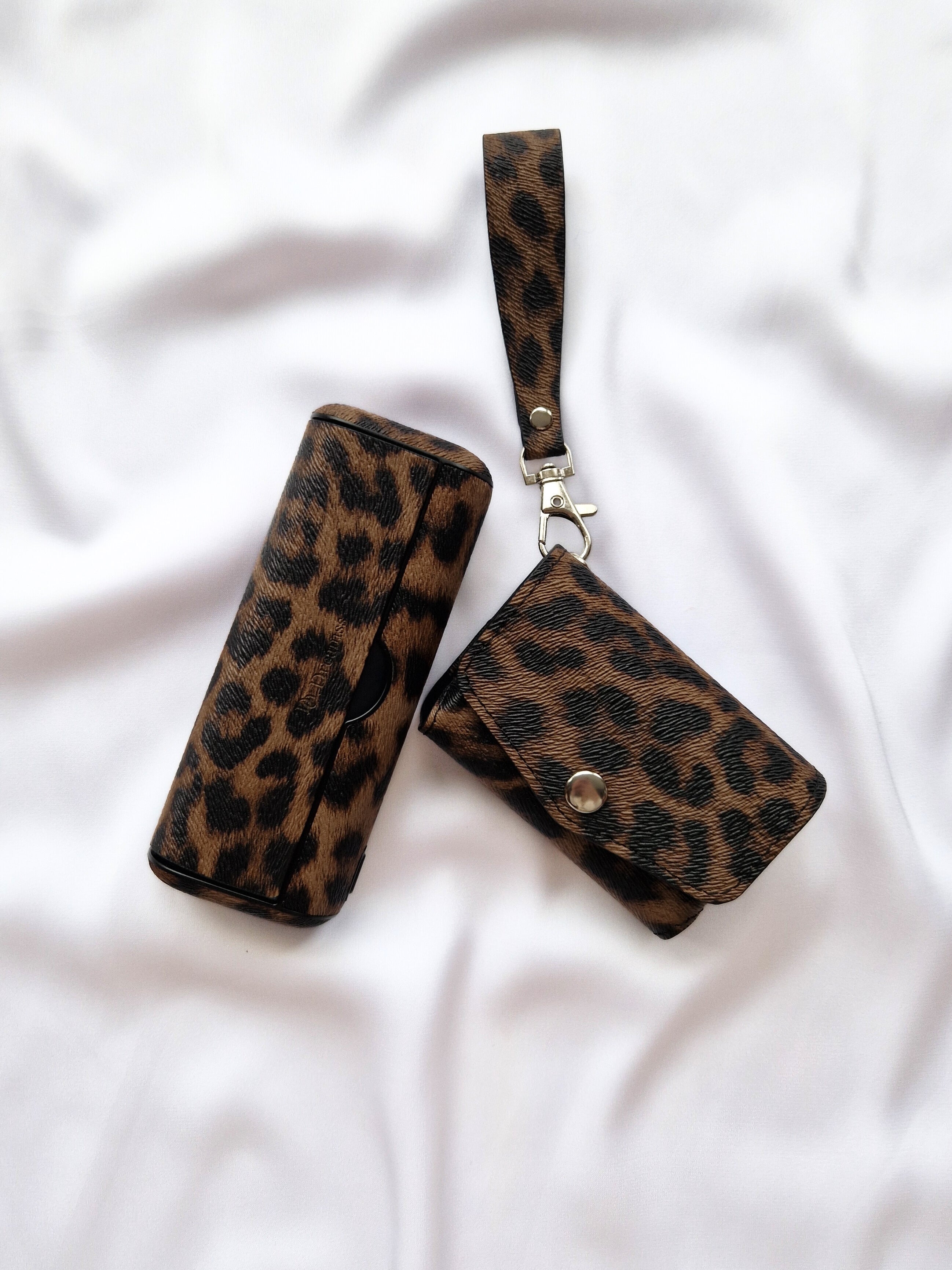 2 in 1 IQOS Iluma Prime Case "Dark Leopard" - Do.Dreamss