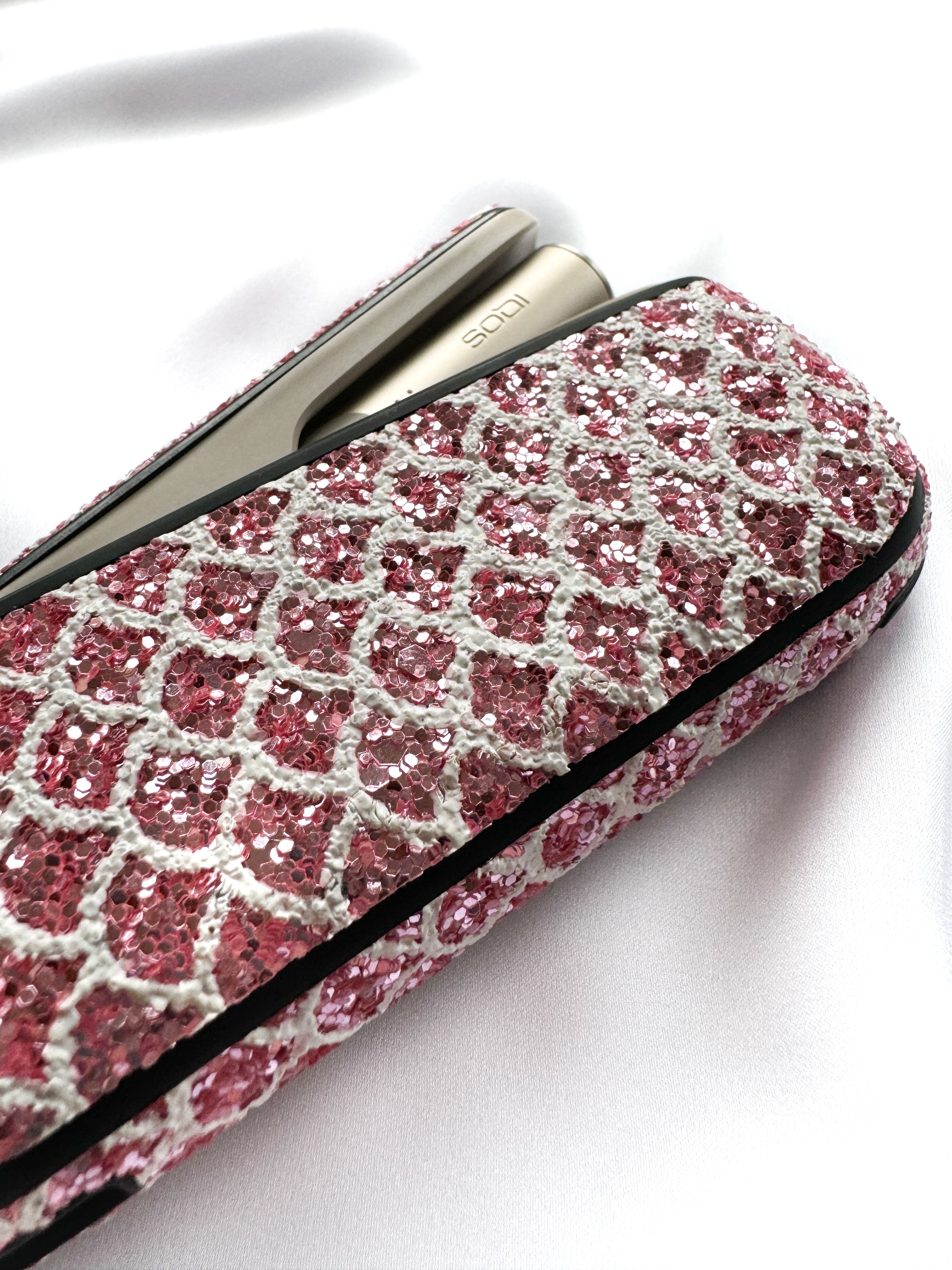 IQOS Iluma Case "Barbie Pink" - Do.Dreamss - Handmade Luxury Jewelry for Good Luck and Protection