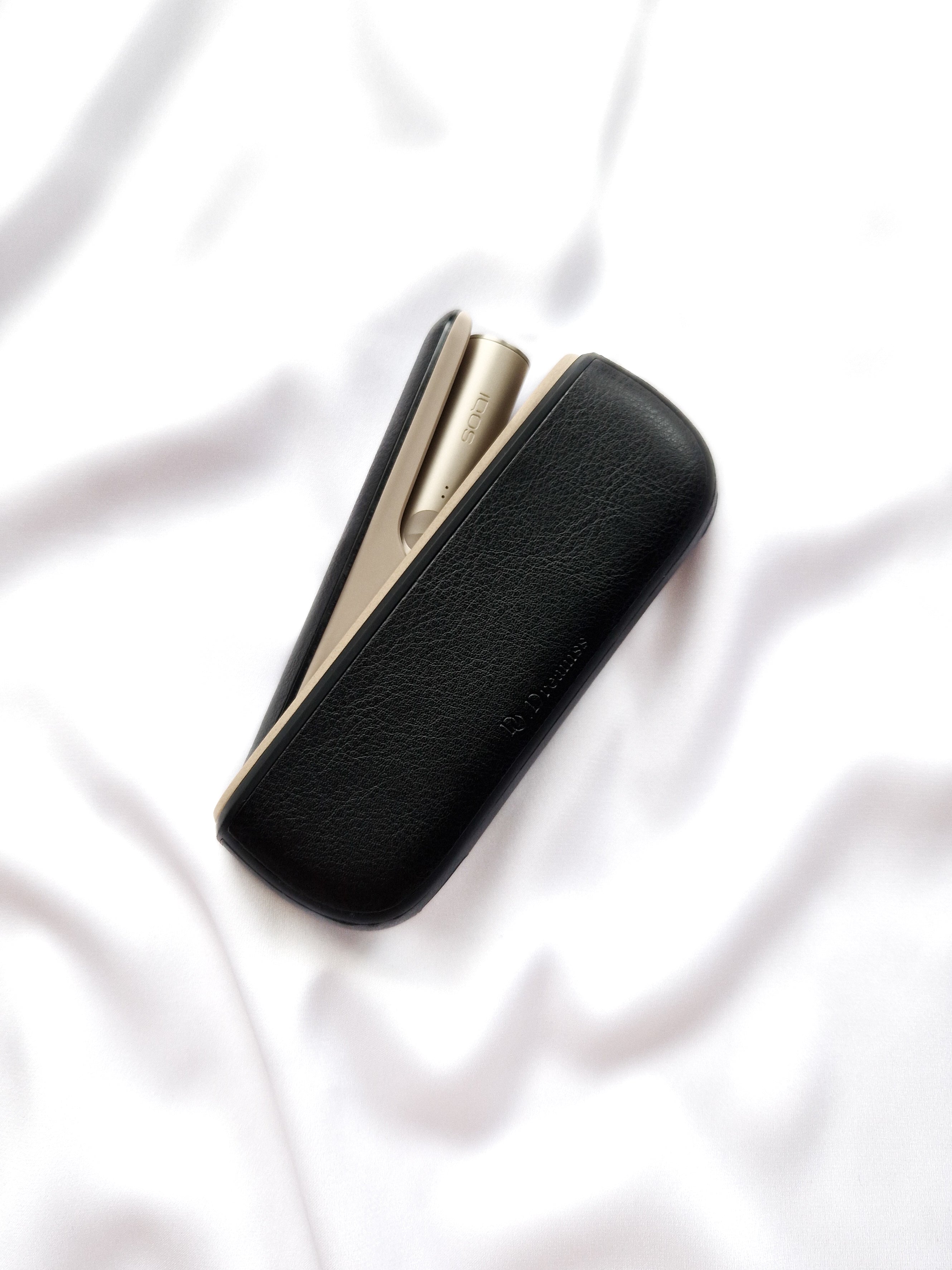IQOS Iluma Case "Black Leather" - Do.Dreamss - Handmade Luxury Jewelry for Good Luck and Protection