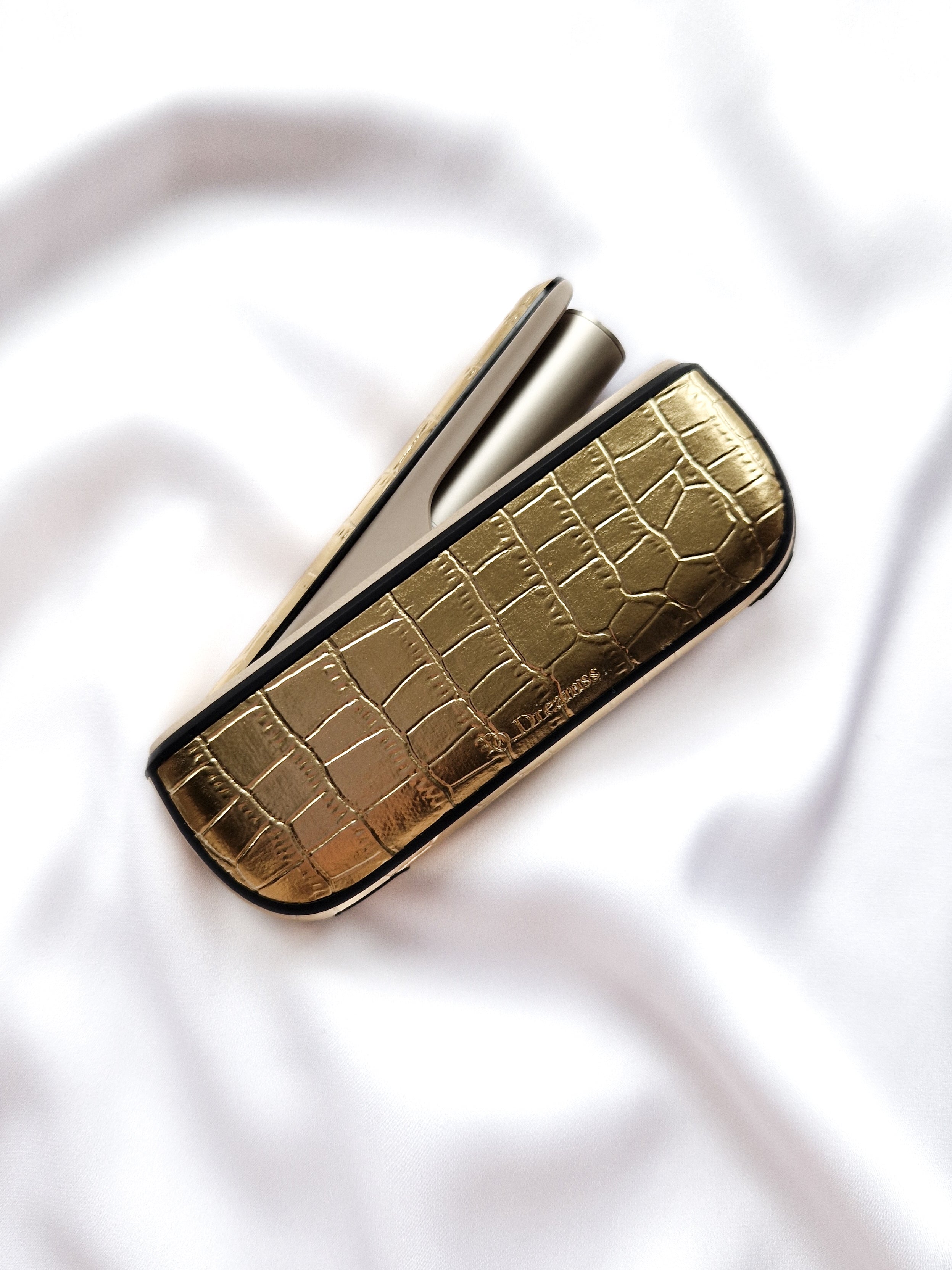 IQOS Iluma Case "Gold Crocodile" - Do.Dreamss - Handmade Luxury Jewelry for Good Luck and Protection