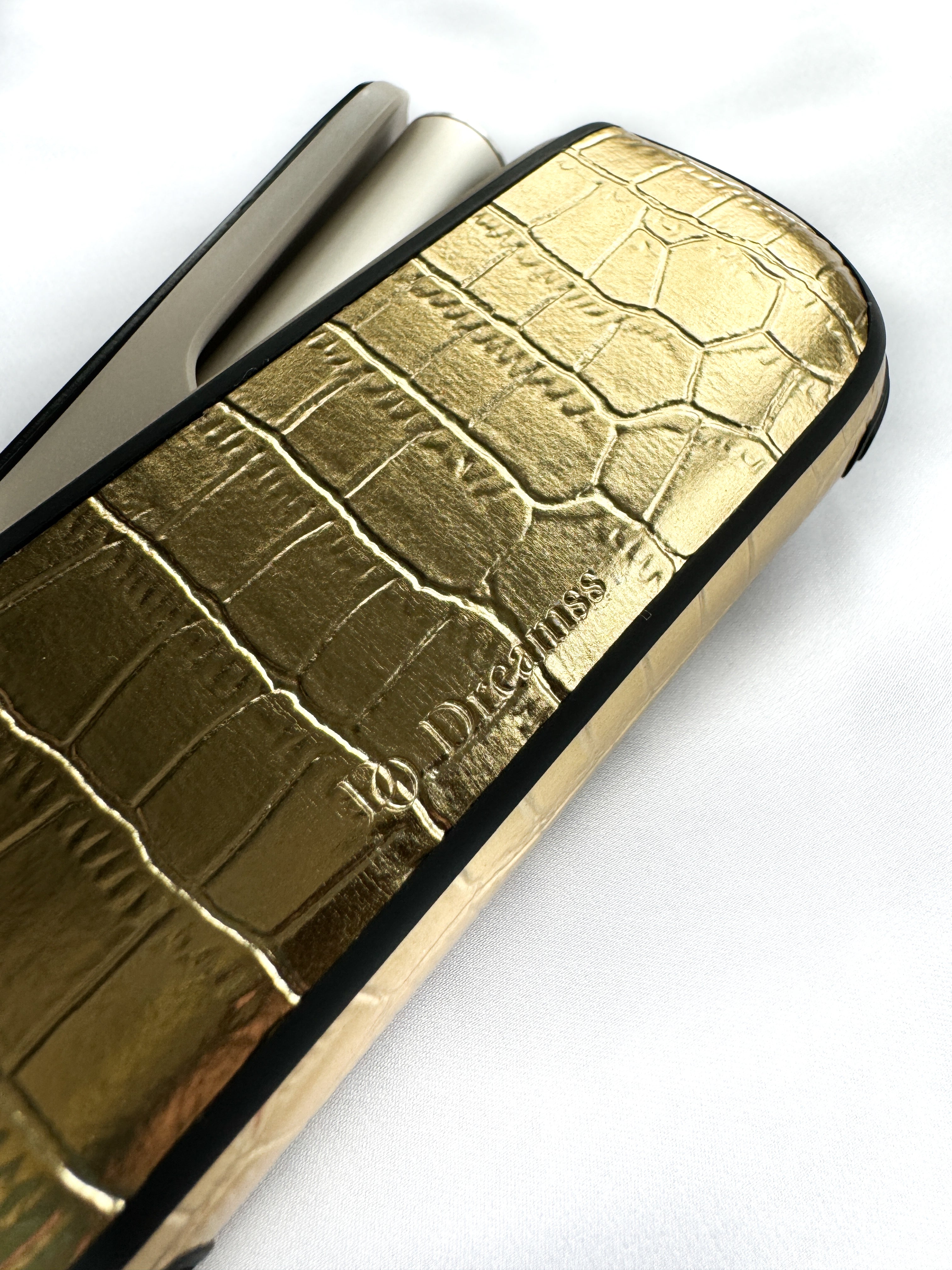 IQOS Iluma Case "Gold Crocodile" - Do.Dreamss - Handmade Luxury Jewelry for Good Luck and Protection
